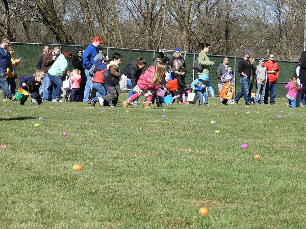 Easton High School 2018 Easter Egg Hunt